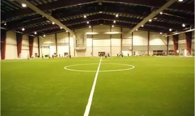 球場供暖,冰島這才叫全民足球! 球場供暖,冰島這才叫全民足球!